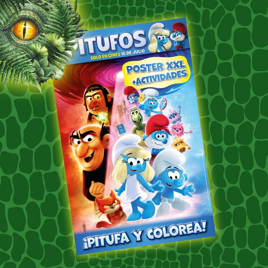 Portada revista infantil con varios Pitufos, Gargamel y Azrael, anunciando estreno en cines el 16 de julio. Incluye póster y actividades para colorear.