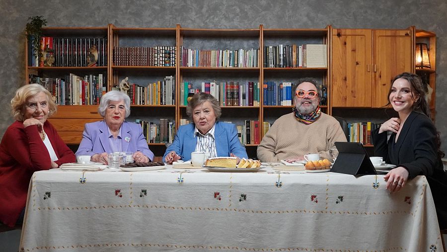 Bob Pop, activista y referente cultural visita 'Las Abogadas & Compañía'