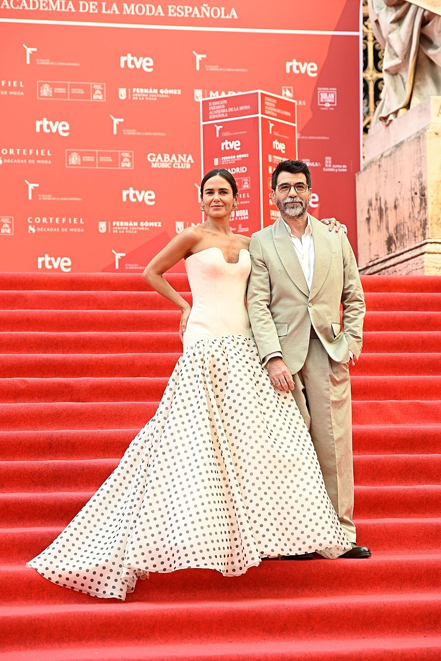 Elena S. Sánchez y Rafael Muñoz presentan la alfombra roja de la II edición de los Premios Academia de la Moda Española