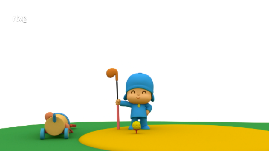 Pocoyó, con atuendo azul y gorra, juega al golf en un campo amarillo.  Un carrito de juguete está volcado cerca.