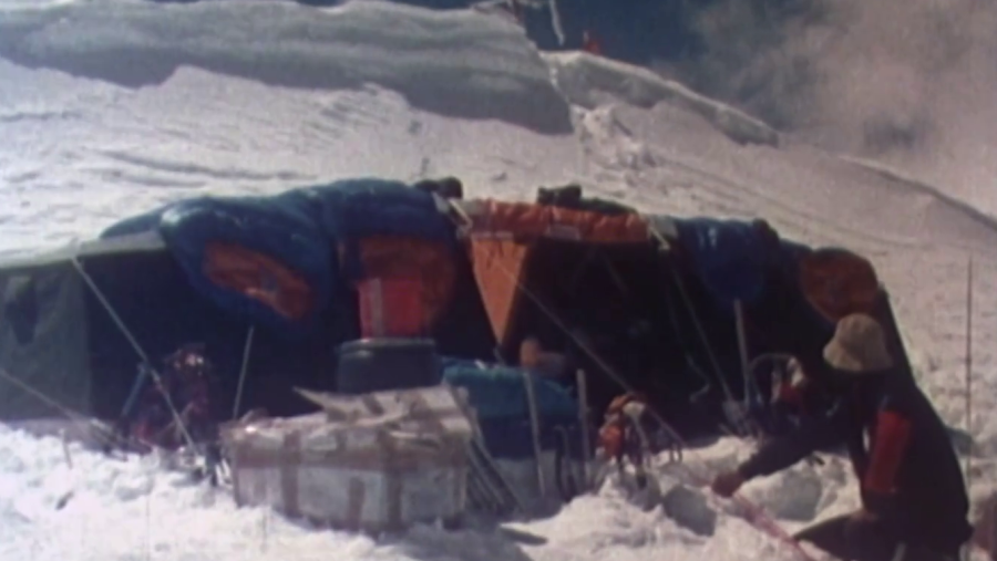 "Hem fet el cim!": 40 anys de la conquesta catalana de l'Everest