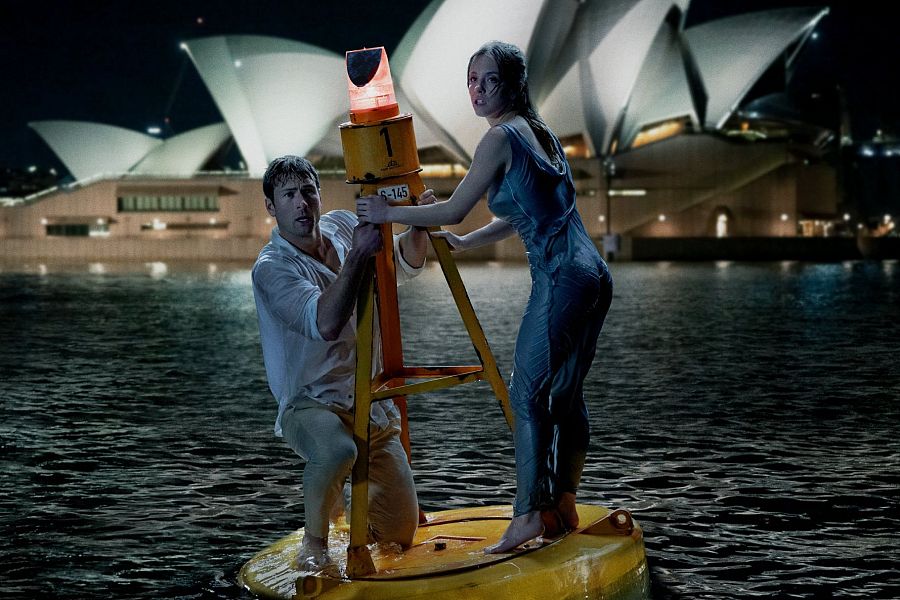 Glen Powell y Sydney Sweeney en 'Cualquiera menos tú'