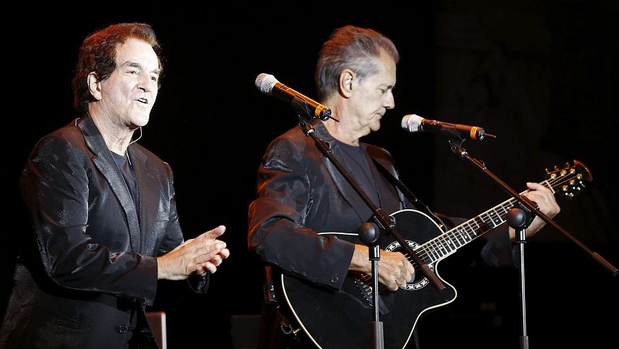 Manuel de la Calva (i) y Ramón Arcusa (d), durante un concierto en Madrid en 2015.