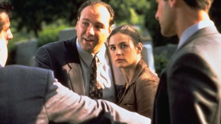 Imagen de los actores James Ganfolfini y Demi Moore en  'Coacción a un jurado'