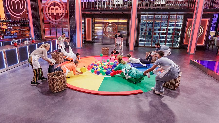 Los aspirantes jugarán al mítico "tragabolas"
