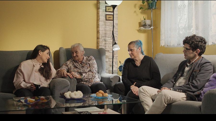 'De seda y hierro' nos acerca a distintas realidaddes y formas de superación