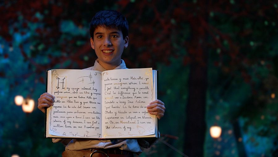 Gonzalo Pinillos canta "Érase una vez (Once upon a time)"
