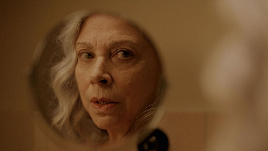 Kiti Mánver interpeta a Cruz en la película 'Mamacruz'