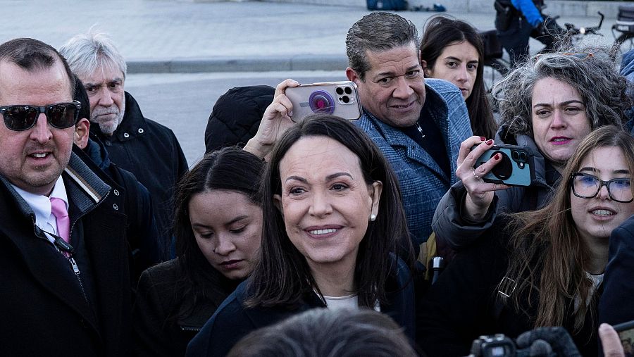 Marina Corina Machado atiende a la prensa tras su reunión con Donald Trump