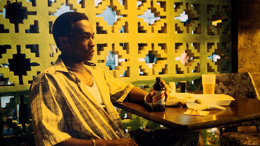 Orlando Bloom y Zoe Saldana viven una peligrosa historia de amor en 'Haven'