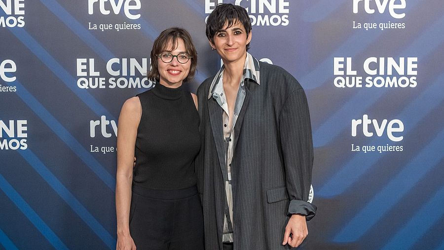 Alba Flores y Lucia Casañ