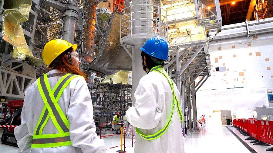 El reactor podría contener un plasma de hidrógeno calentado a 150 millones de grados para que se recombinen formando helio.
