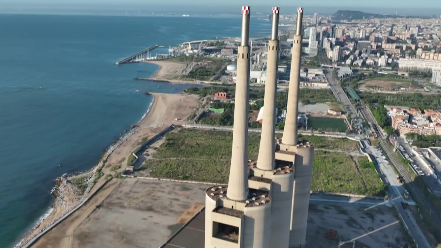 Les Tres Xemeneies: passat, present i futur d'aquesta "bèstia" arquitectònica