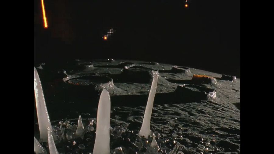 Crystalline (Björk, 2011. Dir. Michel Gondry)