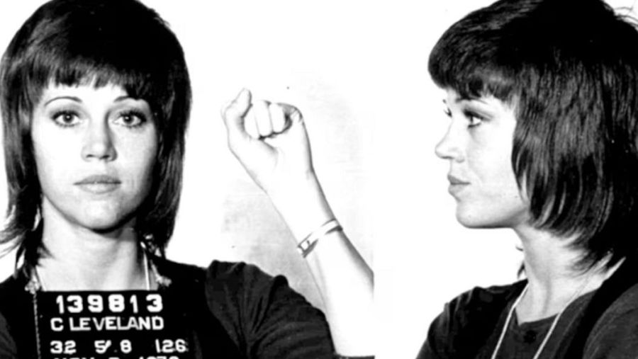 Famosos detenidos: las fichas policiales de las estrellas