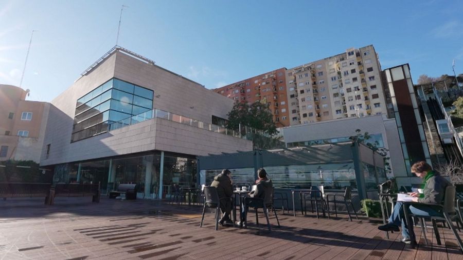 Barcelona vista des de les biblioteques: així van transformar els barris de El Carmel i Sant Martí