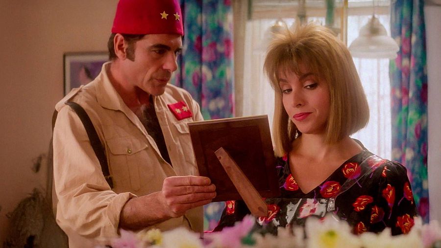 Luis Doncel y Paloma, personajes de 'El vuelo de la paloma'.