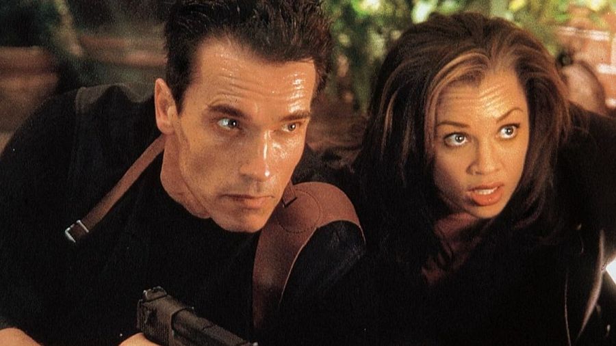 Vanessa williams y Schwarzenagger en 'Eraser (Eliminador)'