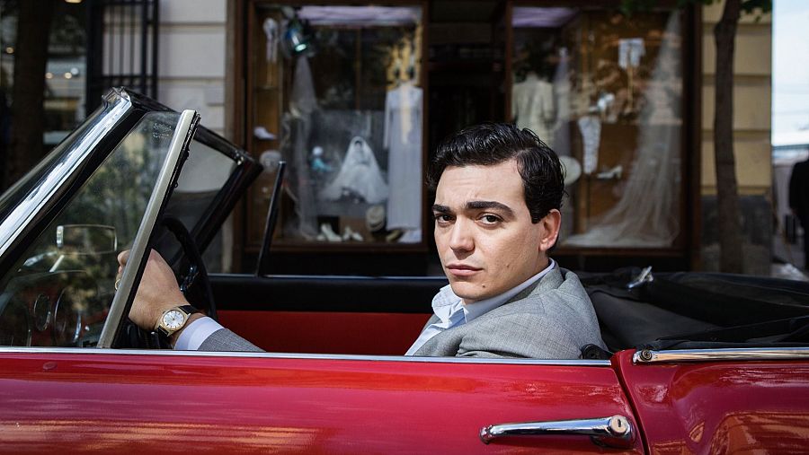 Giovanni Amura como Stefano en 'La amiga estupenda'