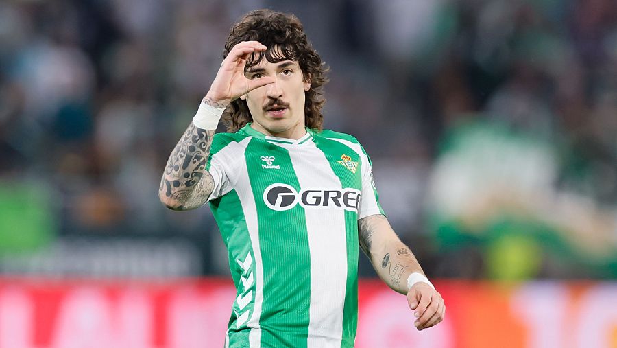 El defensa del Betis Héctor Bellerín en un partido el pasado marzo