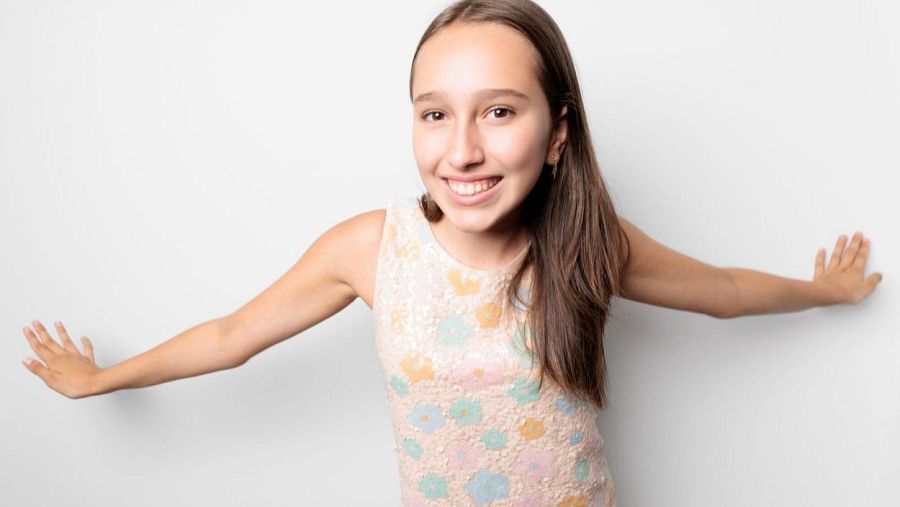 Eslin Kurti representa a Albania en Eurovisión Junior 2026