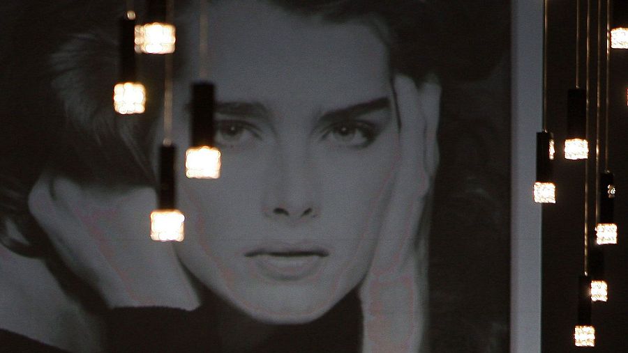 el documental de Brooke Shields destapa los episodios más oscuros de su infancia y adolescencia