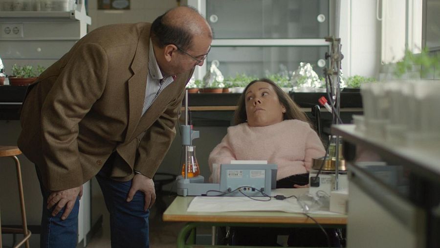 Ángela durante su emotivo regreso a la Escuela Técnica Superior de Ingenieros Agrónomos del campus de la UCLM en Ciudad Real