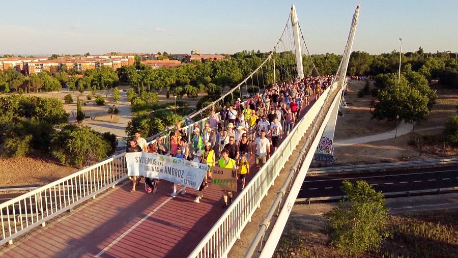 Manifestación en Madrid a favor de Las lagunas de Ambroz