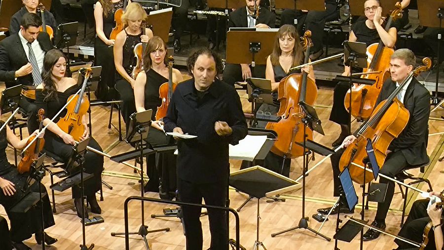 Alexandre Bloch y la Orquesta y Coro RTVE