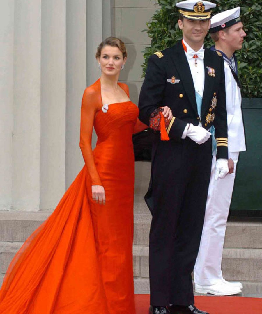Vestido rojo de Lorenzo Caprile que lució en 2004 en la boda de Federico y Mary de Dinamarca.