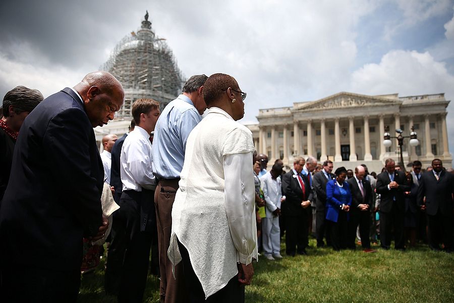 Members Of Congress Hold Prayer Circle For Charleston Shooting Victims