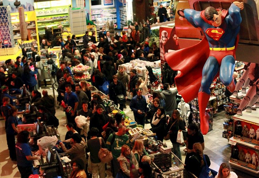 Compradores a la caza de la ganga