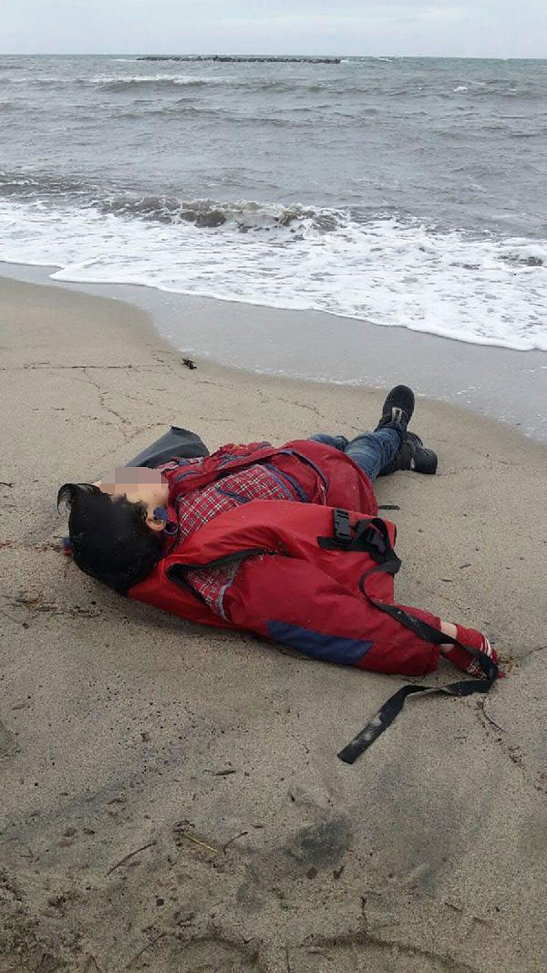 Uno de los tres niños refugiados que este martes han muerto cuando intentaban llegar a Grecia