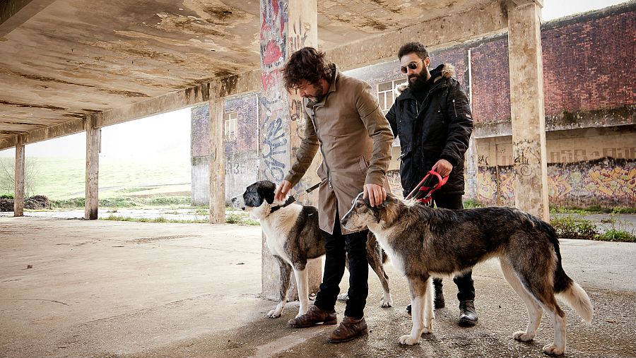 Rodaje del videoclip "Se estrechan en el corazón". Imagen cedida por El Rey Lagartón