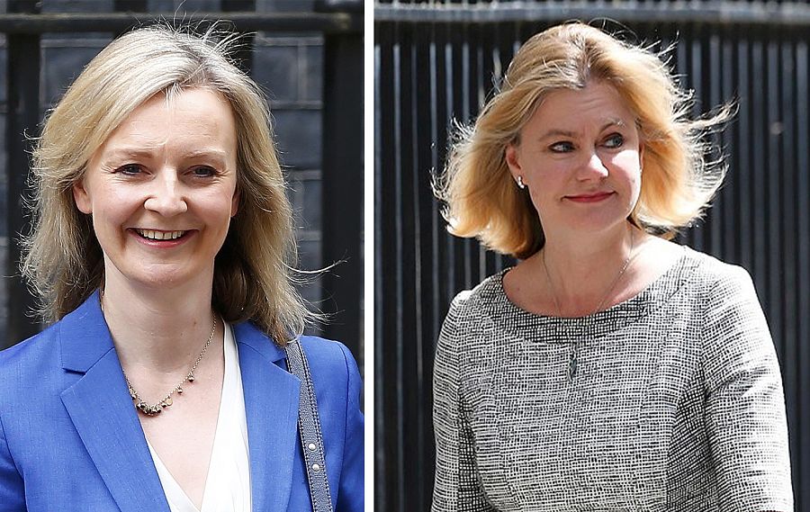 A la izquierda, Liz Truss, nueva ministra de Justicia (foto: Reuters/Neil Hall); a la derecha, Justine Greening, nueva titular de Educación del Gobierno (Reuters//Paul Hackett) británico.