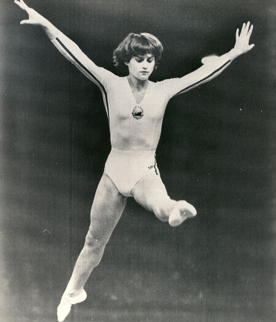Nadia Comaneci consiguió el primer 10 en gimnasia de la historia de las Olimpiadas