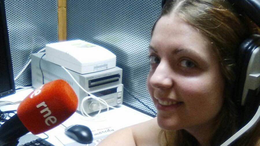 Belén Olías, en los estudios de RNE.