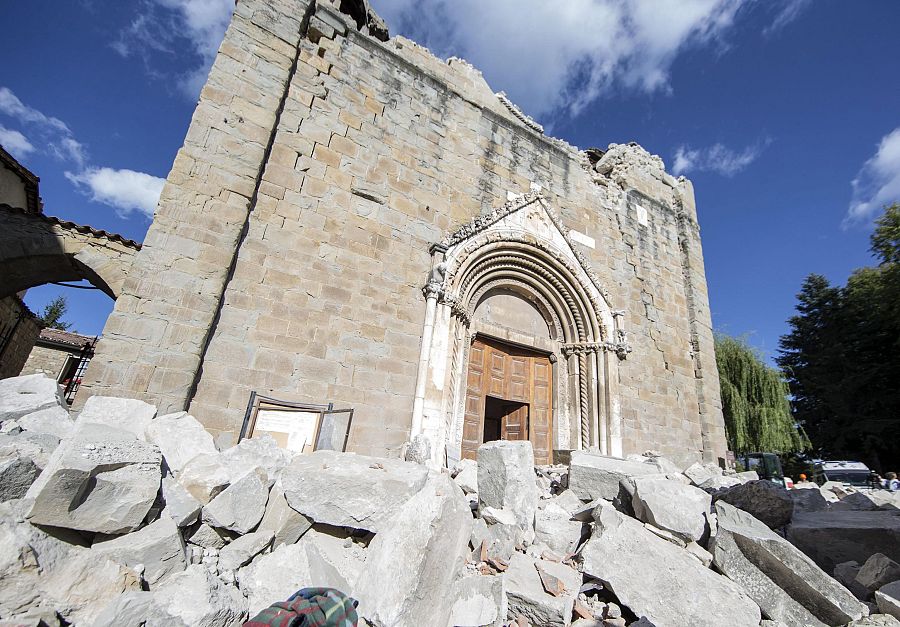 La basílica de San Francisco, en Amatrice, tras el seísmo