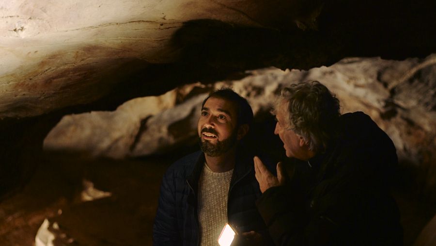 Pere Estupinyà junto a Luis Arsuaga hará un viaje por el mundo de la paleontología