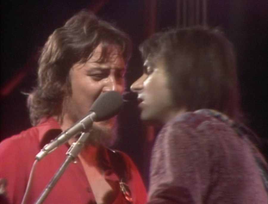 "En los coros cantamos Julio y yo en el mismo micro, como los Beatles o los Rolling Stones"