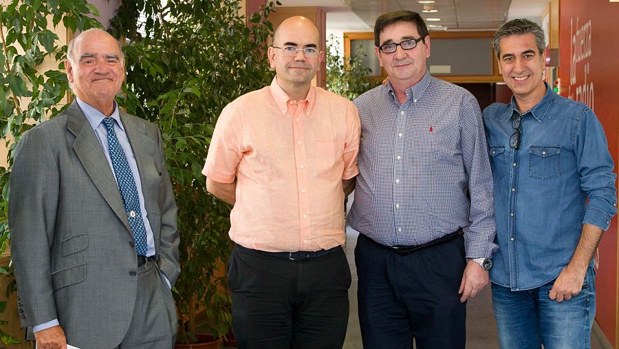 Últimos invitados: Javier Otamendi, Eduardo Gallego y Juan González, con Arturo Martín