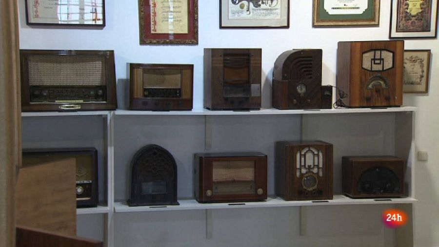 Seiscientas radios de todas las épocas y estilos el Museo de la Radio de Roda de Berà en Tarragona