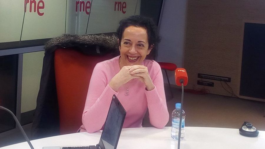 La ilustradora Ana Juan, en un momento de la entrevista.