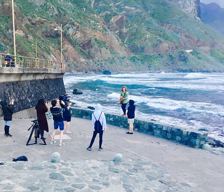 El equipo de Manel Navarro buscando el sol de Tenrife para el videoclip de "Do it for your lover"