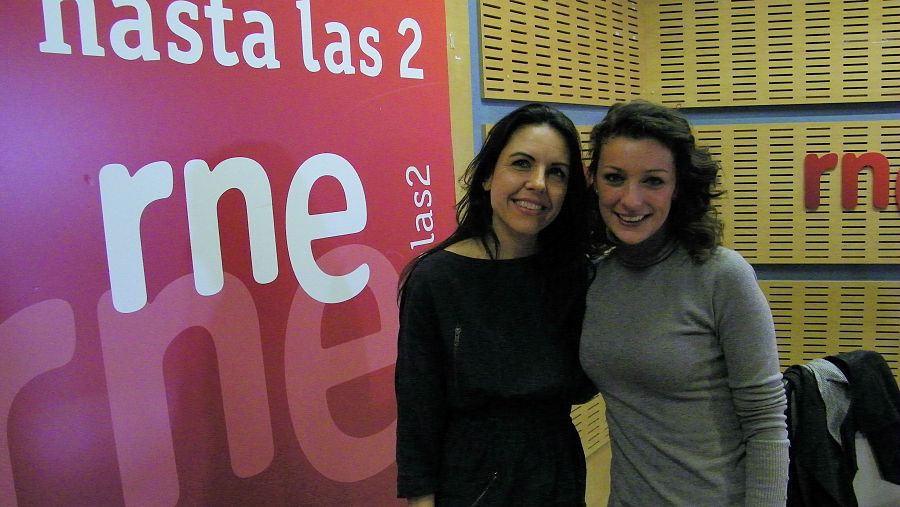 Paloma Arranz recibe a Mara Barros