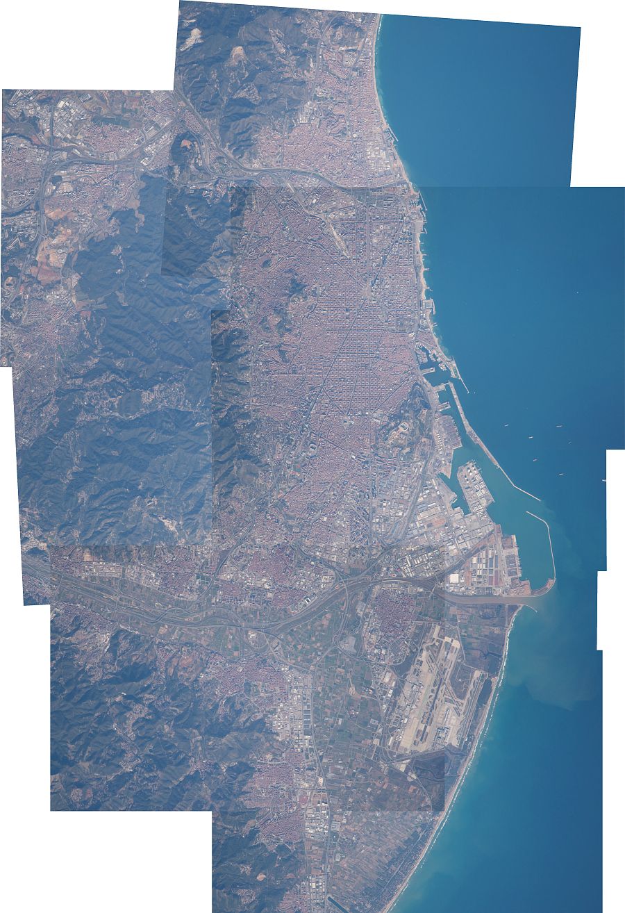 Mosaico completo en alta resolución de la ciudad de Barcelona.
