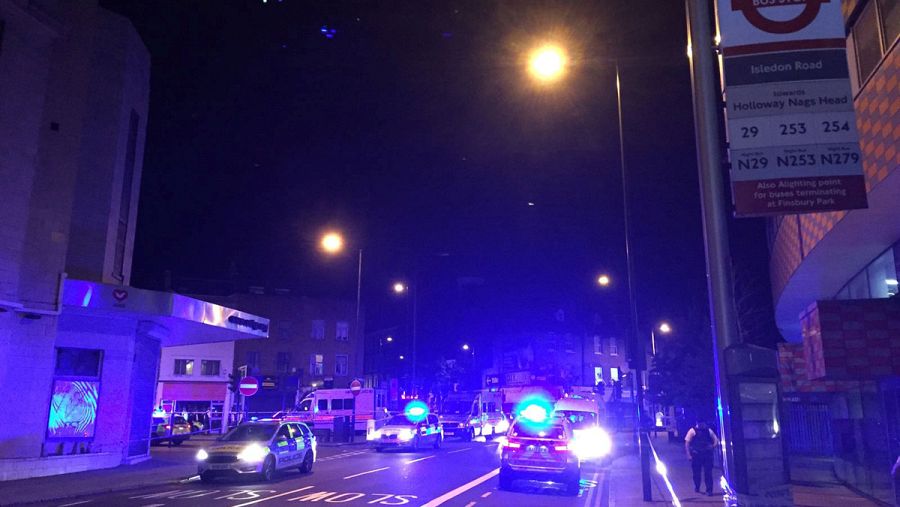 Inmediaciones de Finsbury Park, en Londres, en donde una furgoneta ha atropellado a varios peatones