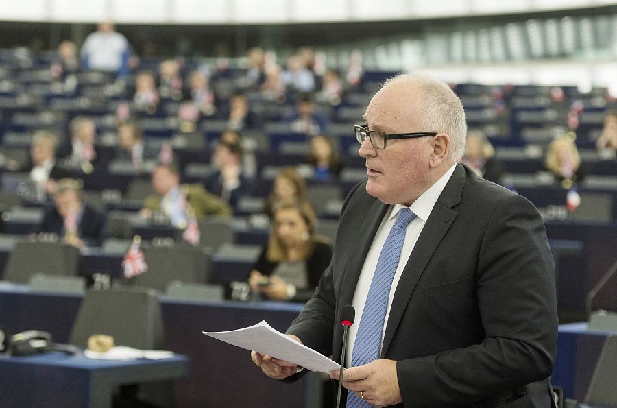 El vicepresidente primero de la Comisión Europea, Frans Timmermans, durante su participación en el debate sobre Cataluña en la Eurocámara