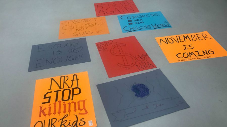 Los carteles de la manifestación de Madrid del 24 de marzo.