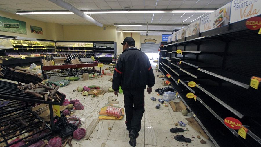 Un supermercado saqueado durante las protestas en Managua